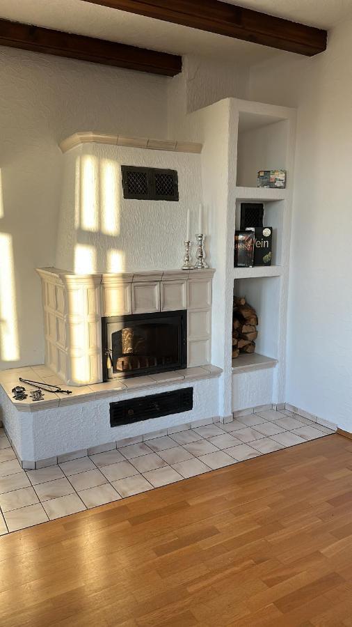 98Qm Wohnung Im Villenviertel - Voll Ausgestattet Mit Balkon Und Kamin - Wlan Gratis วิลเฮล์มฮาเฟน ภายนอก รูปภาพ