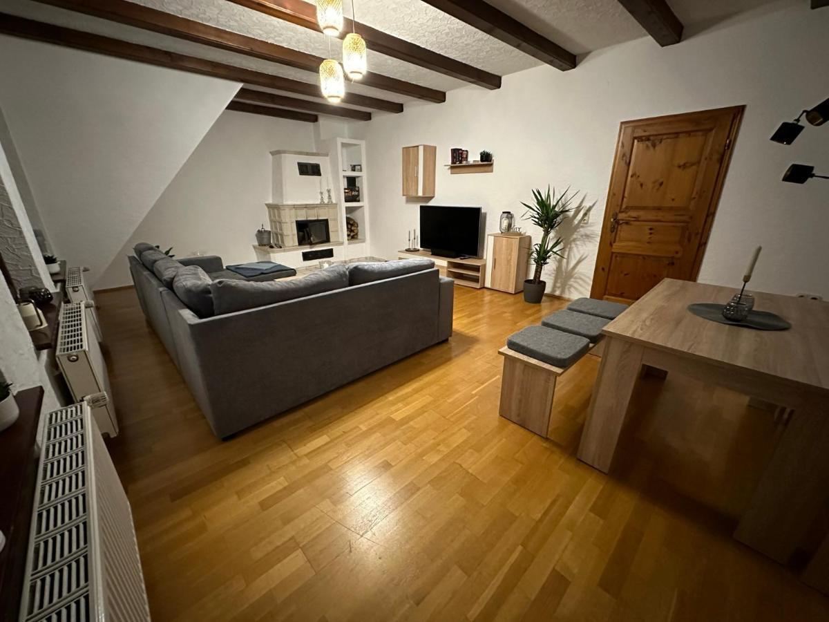 98Qm Wohnung Im Villenviertel - Voll Ausgestattet Mit Balkon Und Kamin - Wlan Gratis วิลเฮล์มฮาเฟน ภายนอก รูปภาพ