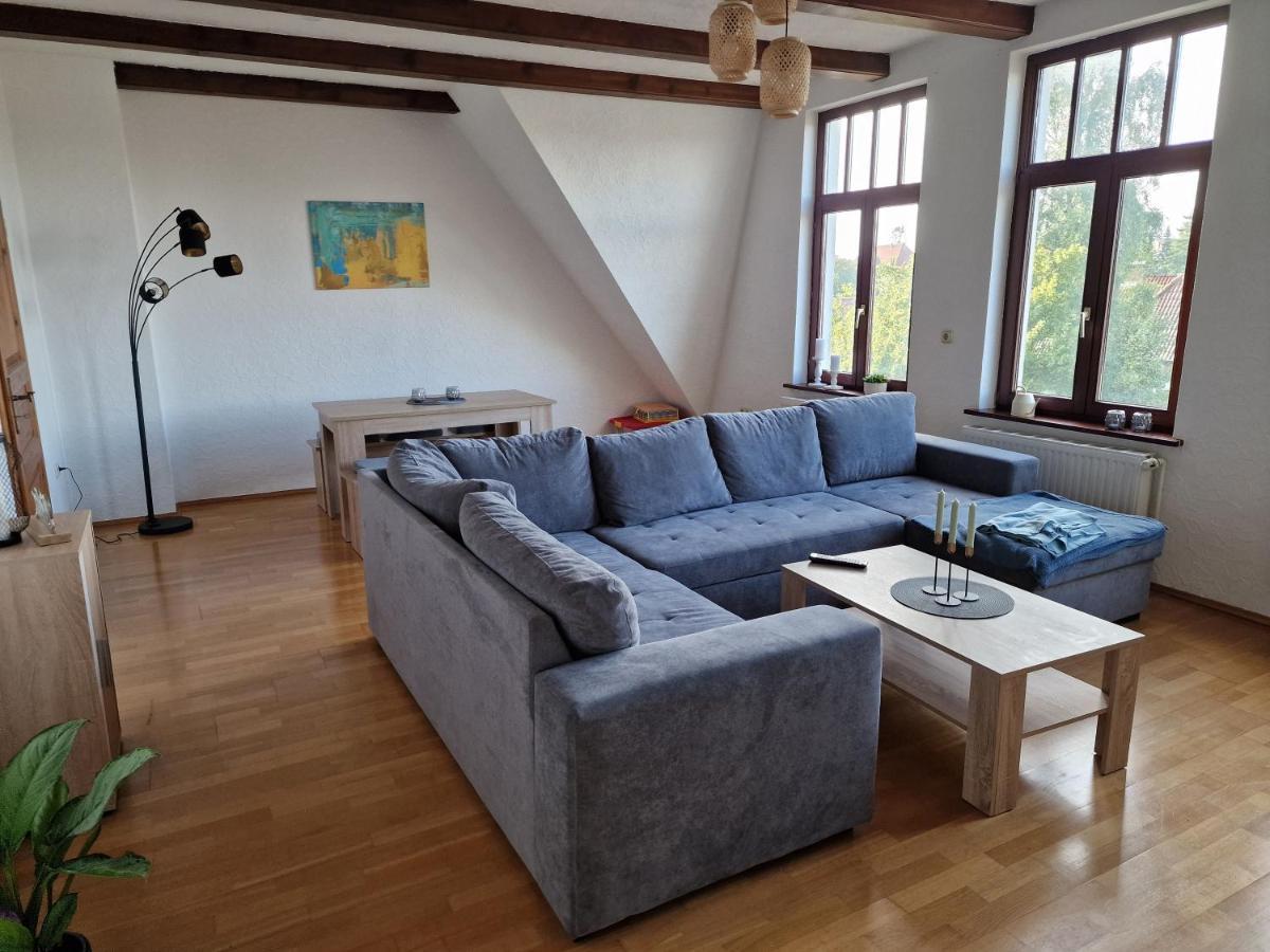 98Qm Wohnung Im Villenviertel - Voll Ausgestattet Mit Balkon Und Kamin - Wlan Gratis วิลเฮล์มฮาเฟน ภายนอก รูปภาพ