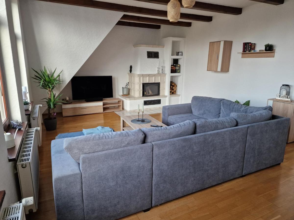 98Qm Wohnung Im Villenviertel - Voll Ausgestattet Mit Balkon Und Kamin - Wlan Gratis วิลเฮล์มฮาเฟน ภายนอก รูปภาพ