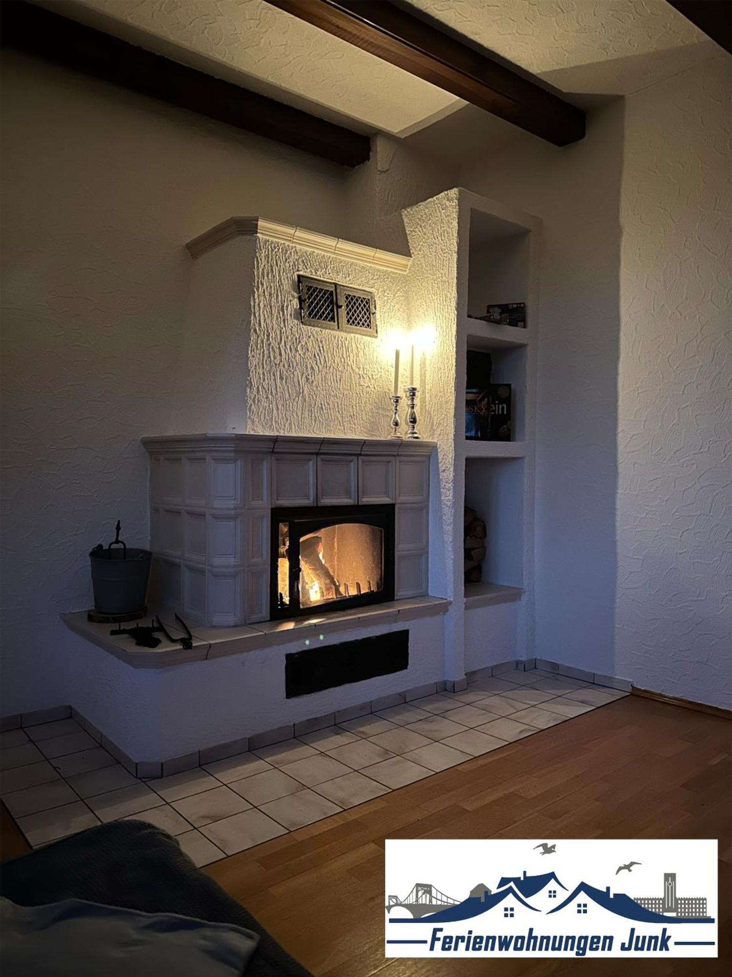 98Qm Wohnung Im Villenviertel - Voll Ausgestattet Mit Balkon Und Kamin - Wlan Gratis วิลเฮล์มฮาเฟน ภายนอก รูปภาพ